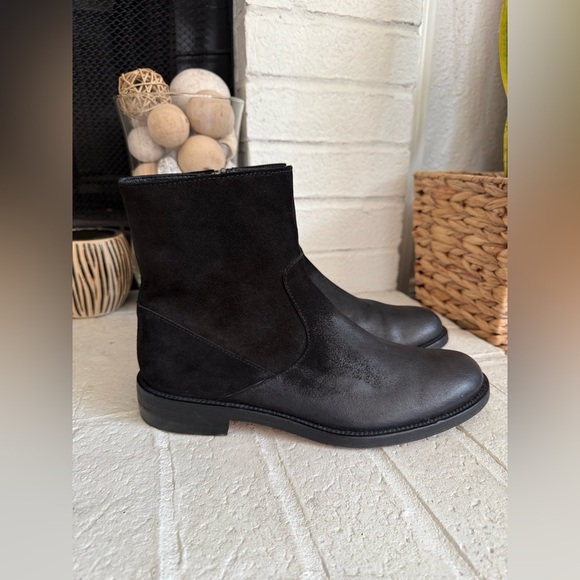 Tod's Suede Chelsea Suede Boots Size 7(U.S. 8) - Picture 1 of 9